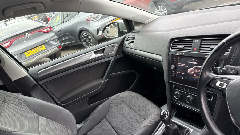 Volkswagen Golf 1.5 TSI EVO SE [Nav] 5dr Petrol Hatchback